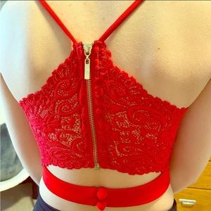 B Darlin 2 piece dress. Beautiful lace back. Model is 5’ & skirt above knee